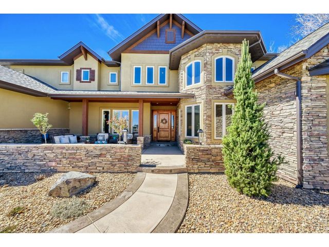 5759 Pelican Shores Dr, Longmont, CO 80504