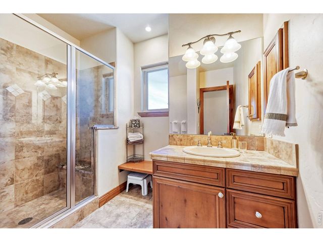 5759 Pelican Shores Dr, Longmont, CO 80504