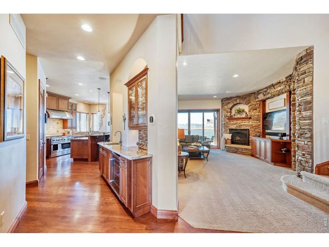 5759 Pelican Shores Dr, Longmont, CO 80504