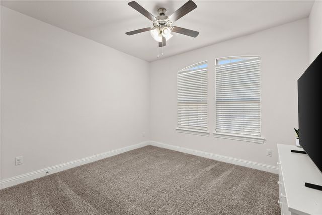 11216 Klondike Lane, Aubrey, TX 76227