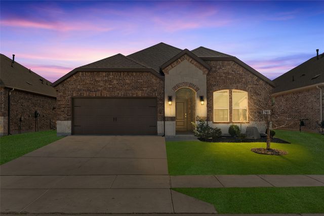 11216 Klondike Lane, Aubrey, TX 76227