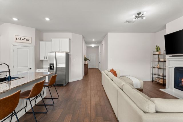 11216 Klondike Lane, Aubrey, TX 76227