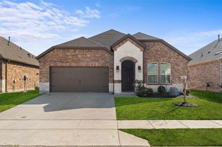 11216 Klondike Lane, Aubrey, TX 76227