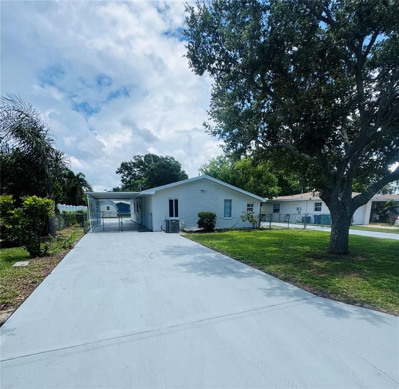 9981 110TH STREET, Seminole, FL 33772