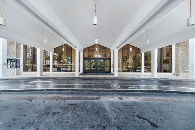 5601 Collins Ave 1011, Miami Beach, FL 33140