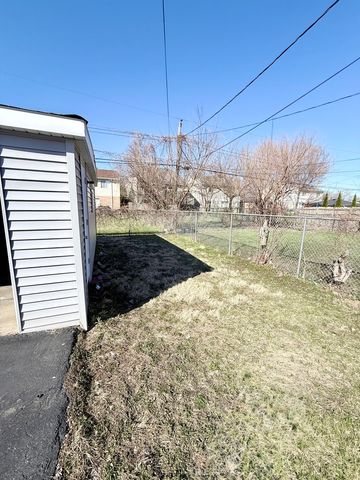 2840 140th Street, Blue Island, IL 60406