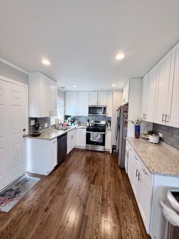 2840 140th Street, Blue Island, IL 60406