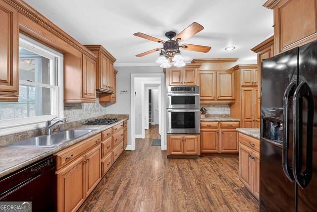 301 Tweed Court, Sugar Hill, GA 30518