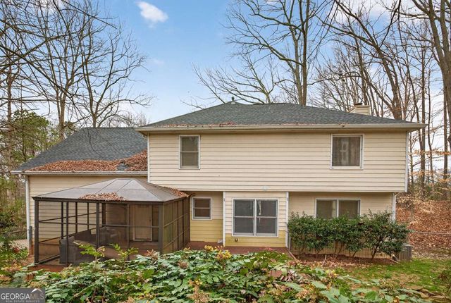 301 Tweed Court, Sugar Hill, GA 30518