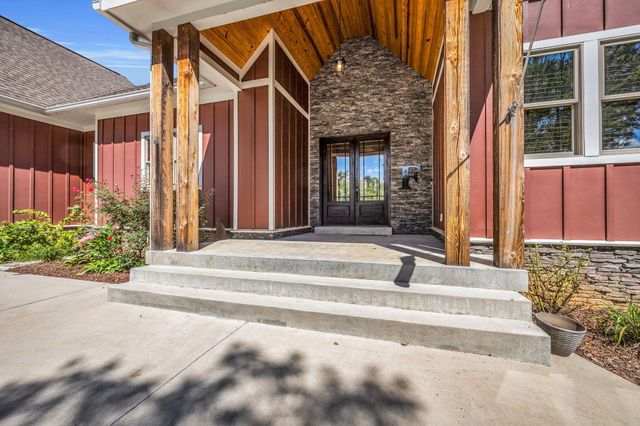 426 Simmons Tawzer Road, Chickamauga, GA 30707