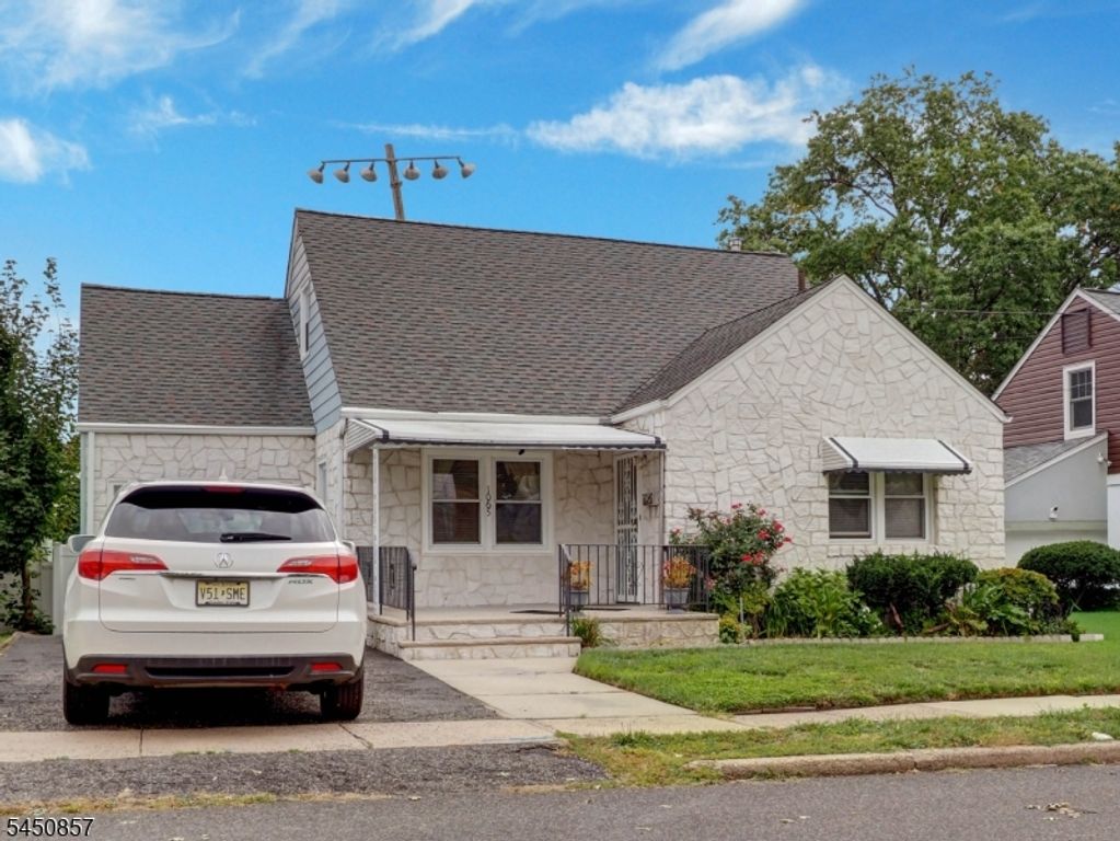 1065 Voorhees St, Hillside Twp., NJ 07205 — photo 2