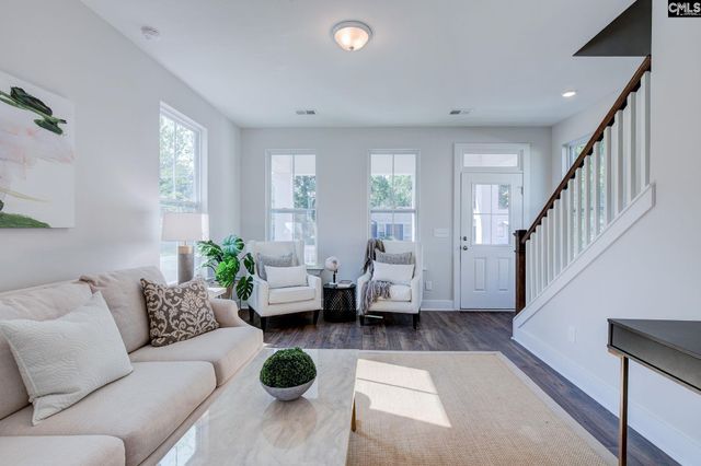 802 Lexington Avenue, Cayce, SC 29033