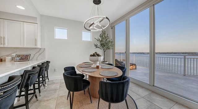 611 RIVIERA DUNES WAY 702, Palmetto, FL 34221