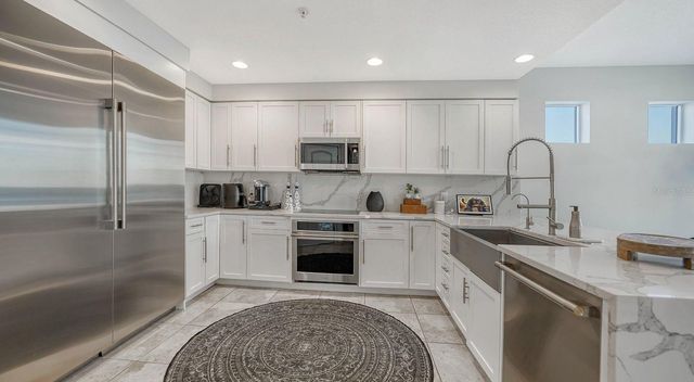 611 RIVIERA DUNES WAY 702, Palmetto, FL 34221