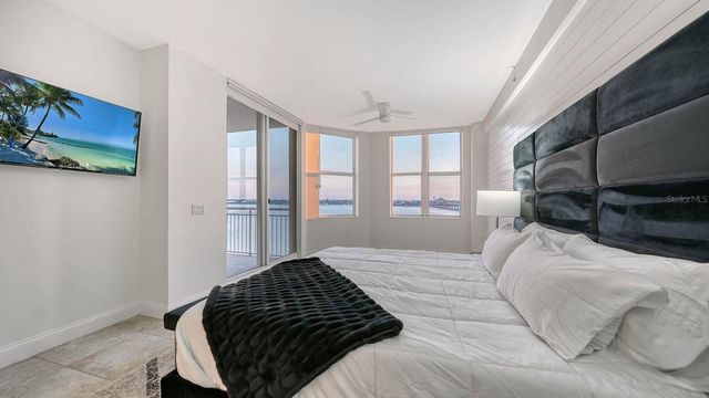 611 RIVIERA DUNES WAY 702, Palmetto, FL 34221