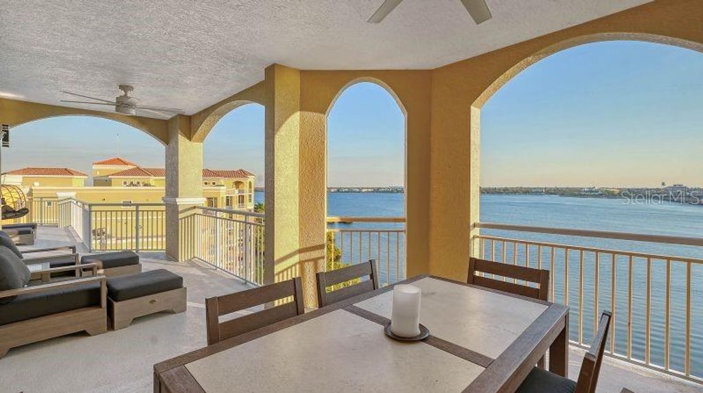 611 RIVIERA DUNES WAY 702, Palmetto, FL 34221