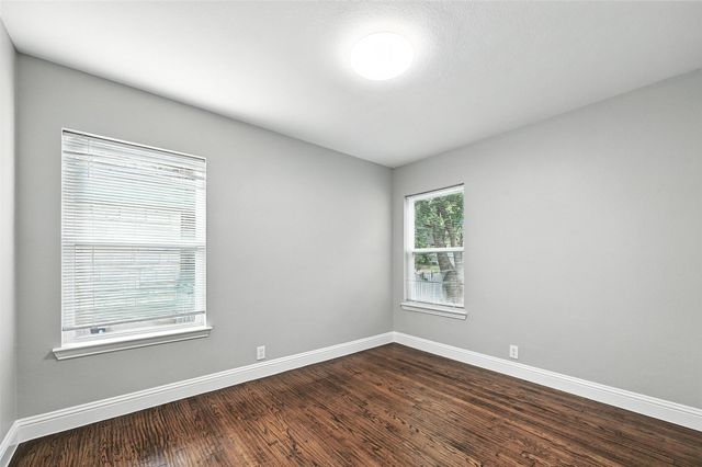 6520 Lovett Avenue, Dallas, TX 75227