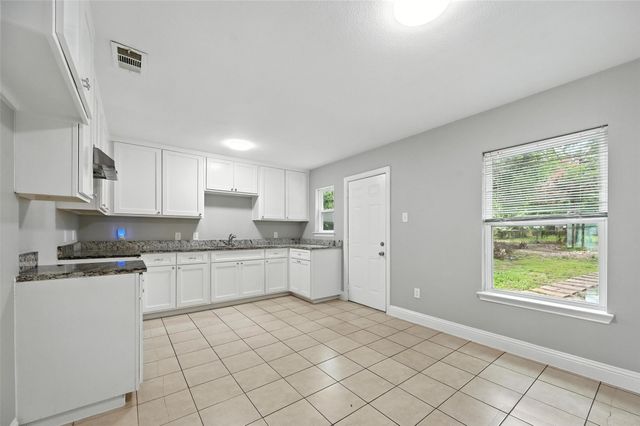 6520 Lovett Avenue, Dallas, TX 75227