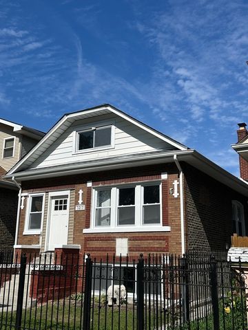 3213 S Keeler Avenue, Chicago, IL 60623