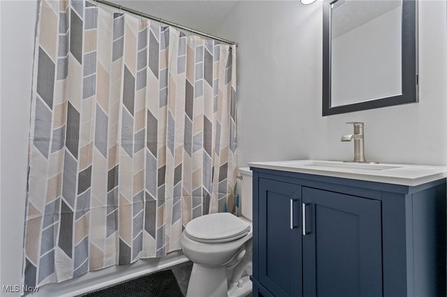 103 Gladstone Street, Campbell, OH 44405