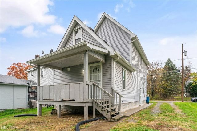 103 Gladstone Street, Campbell, OH 44405