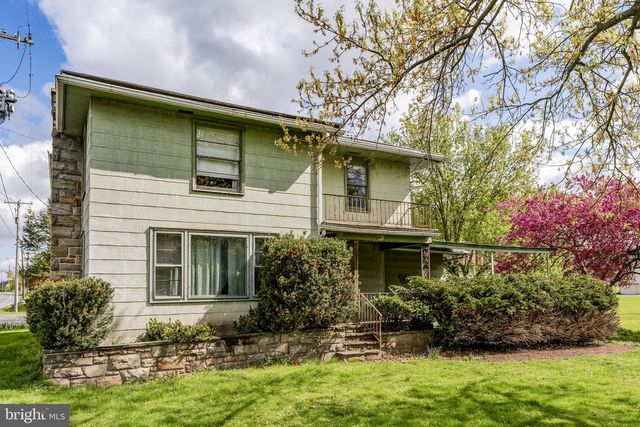 1290 READING RD, Mohnton, PA 19540