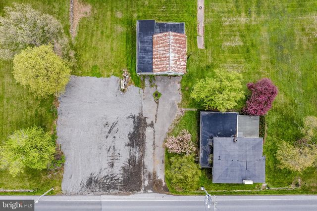 1290 READING RD, Mohnton, PA 19540