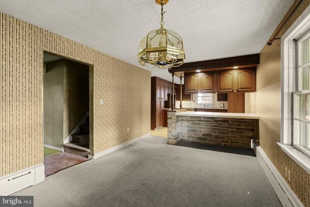 1290 READING RD, Mohnton, PA 19540