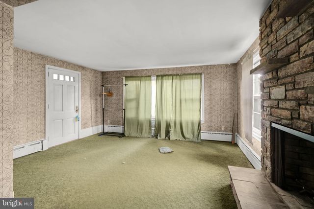 1290 READING RD, Mohnton, PA 19540
