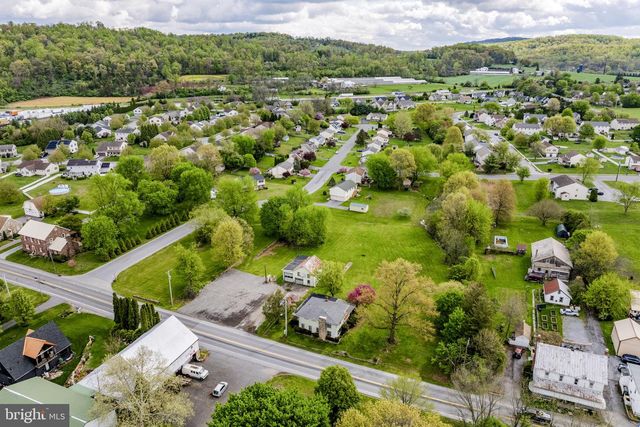 1290 READING RD, Mohnton, PA 19540