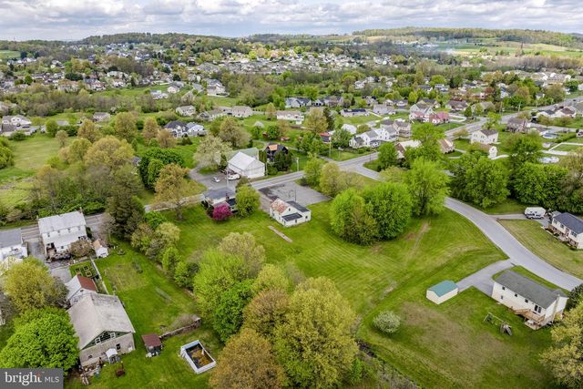 1290 READING RD, Mohnton, PA 19540