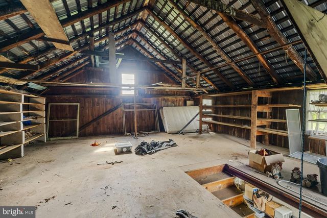 1290 READING RD, Mohnton, PA 19540