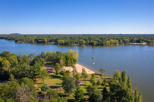 1617 Kingswood Trail, Nekoosa, WI 54457