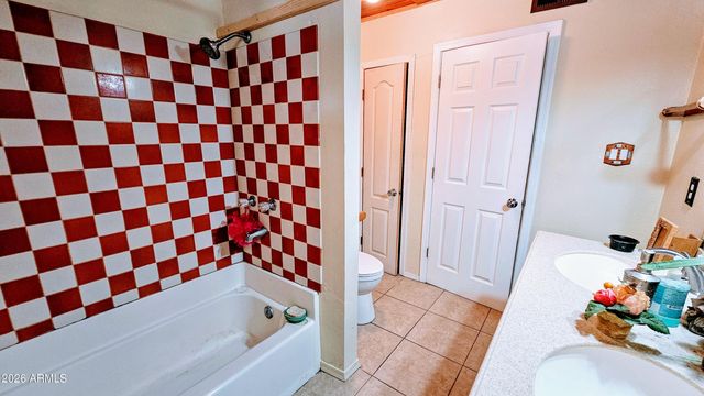 1080 W Apache Lane, Pinetop-lakeside, AZ 85929