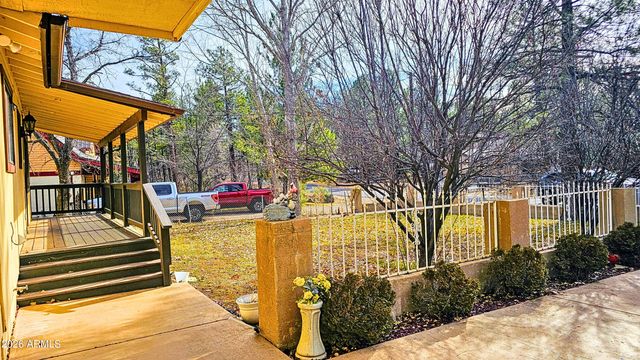 1080 W Apache Lane, Pinetop-lakeside, AZ 85929