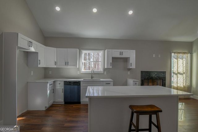 1020 RIVERBEND, Commerce, GA 30530