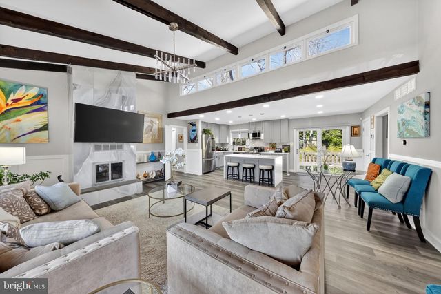 2303 RIDDLE AVE, Wilmington, DE 19806