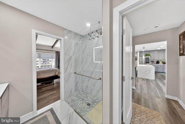 2303 RIDDLE AVE, Wilmington, DE 19806