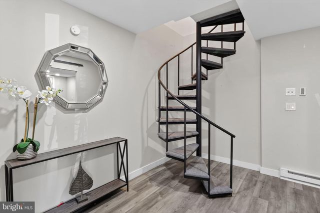 2303 RIDDLE AVE, Wilmington, DE 19806