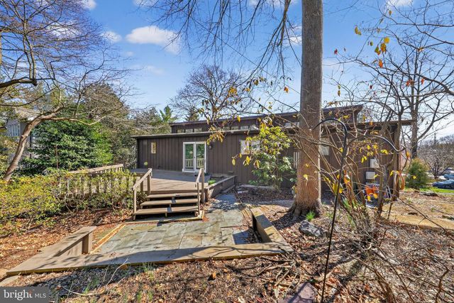 2303 RIDDLE AVE, Wilmington, DE 19806