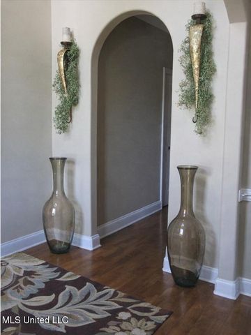 9077 Rue Orleans Lane, Olive Branch, MS 38654