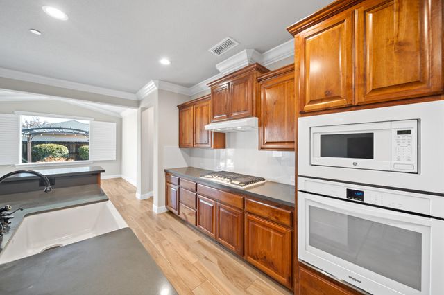 3375 Karuk Avenue, Redding, CA 96003