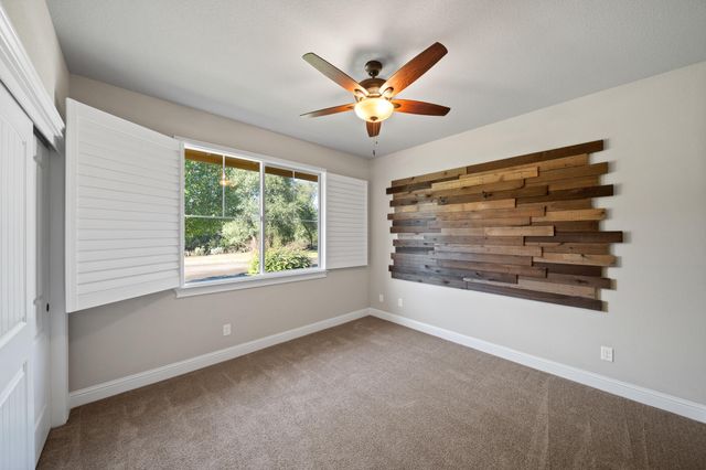 3375 Karuk Avenue, Redding, CA 96003