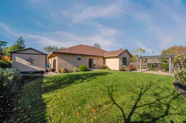 3375 Karuk Avenue, Redding, CA 96003