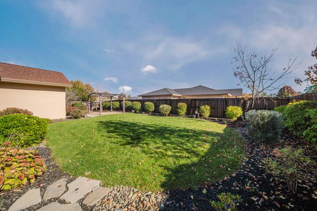 3375 Karuk Avenue, Redding, CA 96003