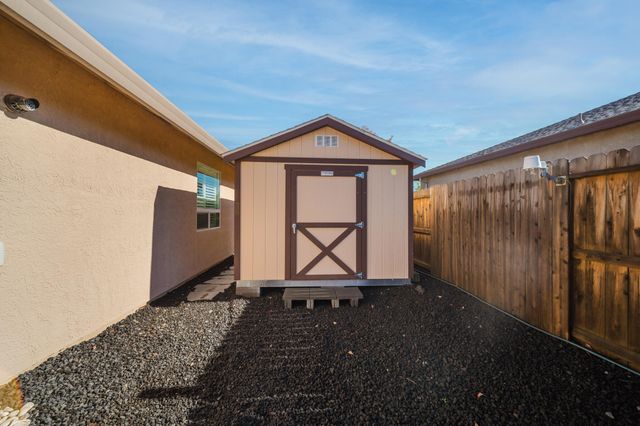 3375 Karuk Avenue, Redding, CA 96003