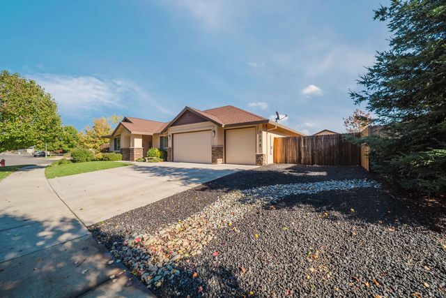 3375 Karuk Avenue, Redding, CA 96003