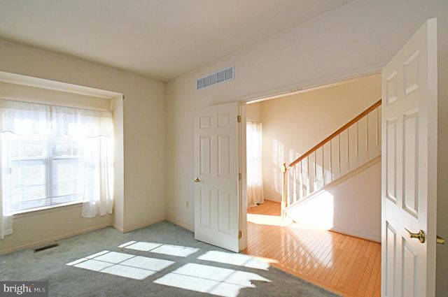 37 STUART DR, Norristown, PA 19401