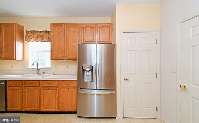 37 STUART DR, Norristown, PA 19401