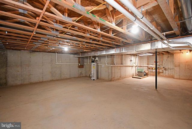 37 STUART DR, Norristown, PA 19401